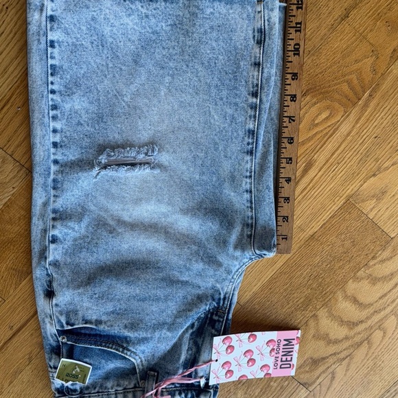 Classic Blue Denim Women's Jeans wide cut - Picture 6 of 7